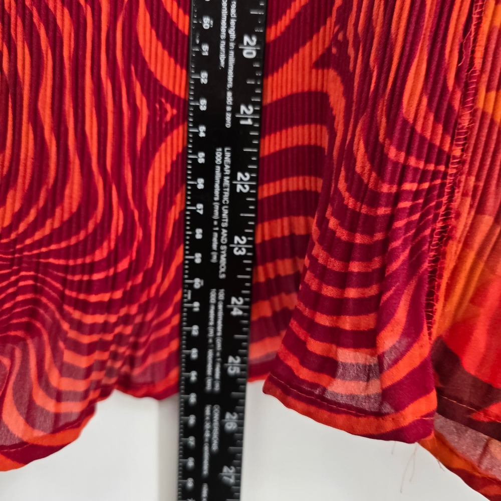 Red & Orange Abstract Button-Down Shirt - Picture 8 of 10